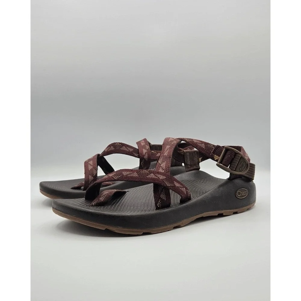 Chaco Z/2 Classic Men Sandals Size 9 Brown Burgundy Hiking Toe Loop Outdoor